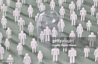 The Invisible Burden of Unfulfilled Social Responsibilities